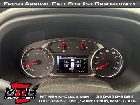 Used 2017 GMC Acadia SLT w/ LPO, Floor Liner Package AWD/4WD image 13