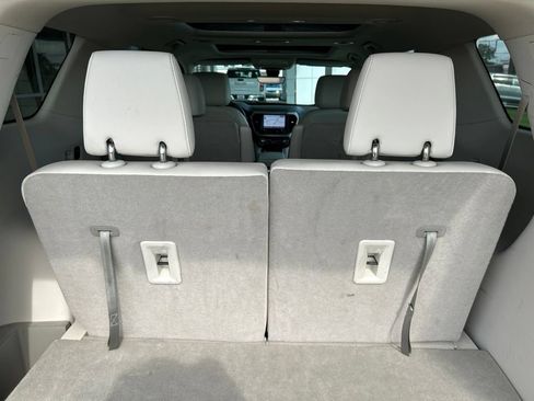 Used 2022 GMC Acadia Denali w/ Denali Ultimate Package FWD image 14