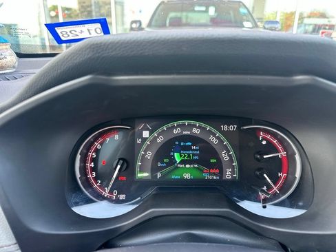 Used 2025 Toyota RAV4 XLE Premium FWD image 15