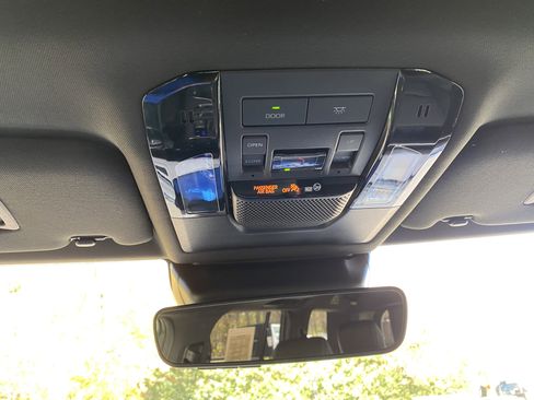 Used 2025 Lexus GX 550 w/ Cold Area Package image 32