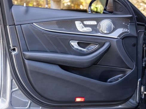 Used 2019 Mercedes-Benz E 63 AMG S image 25