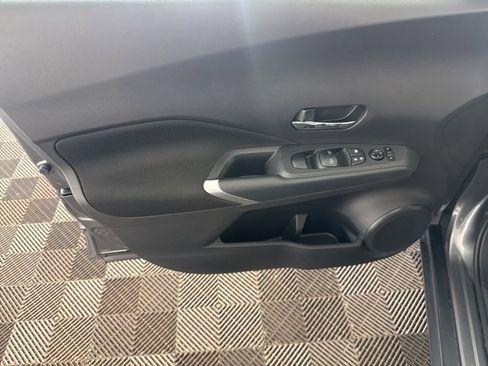 Certified 2023 Nissan Kicks SV image 18