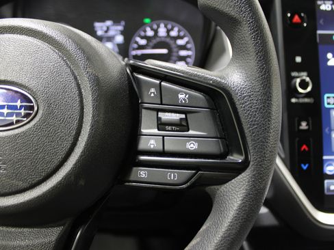 Used 2025 Subaru Crosstrek 2.0i Premium image 11