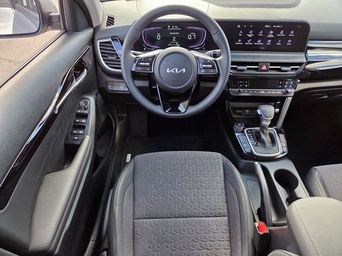 New 2026 Kia Seltos S image 8