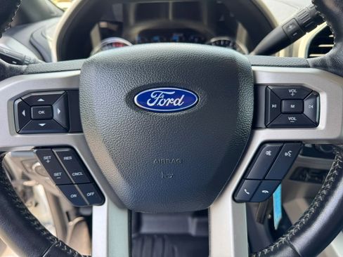 Used 2022 Ford F250 Lariat w/ Lariat Value Package AWD/4WD image 31