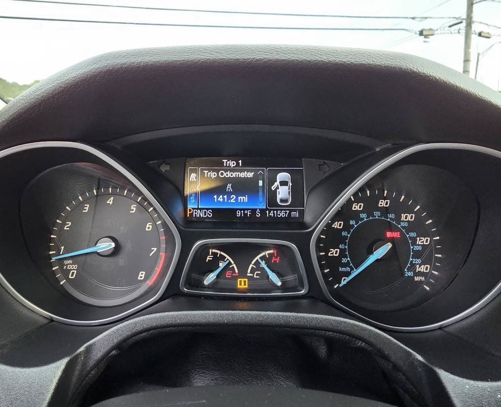 Used 2014 Ford Focus Titanium FWD image 27