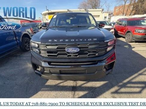 Used 2025 Ford Expedition Max Active image 8