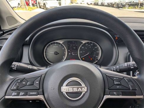 Used 2022 Nissan Kicks S image 28