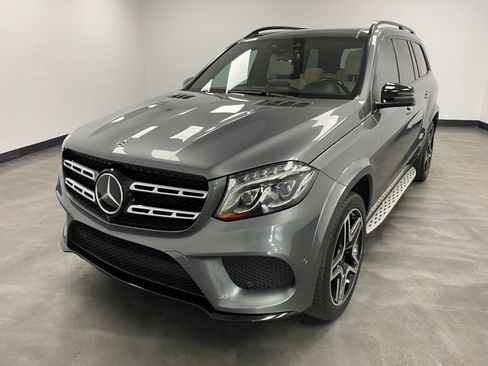 Used 2018 Mercedes-Benz GLS 550 4MATIC image 2