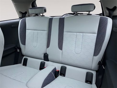 Certified 2025 MINI Cooper S image 13