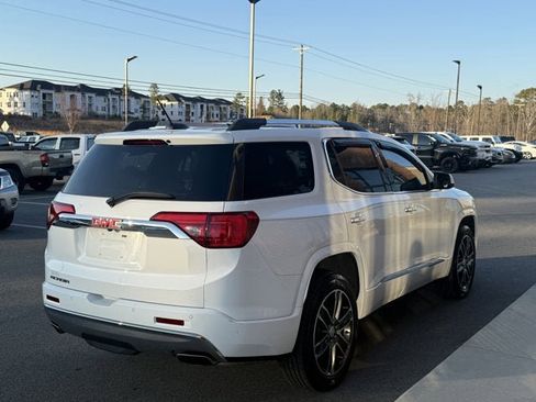 Used 2019 GMC Acadia Denali image 6