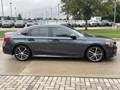 Used 2024 Honda Civic Touring image 11