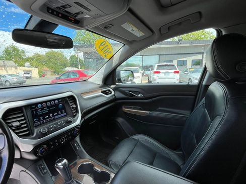 Used 2019 GMC Acadia SLE w/ Driver Alert Package I image 16