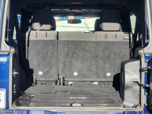 Used 2013 Jeep Wrangler Unlimited Sahara w/ Connectivity Group image 22