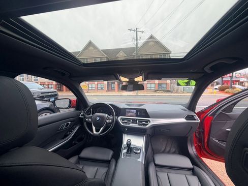 Used 2019 BMW 330i xDrive Sedan w/ Convenience Package image 12