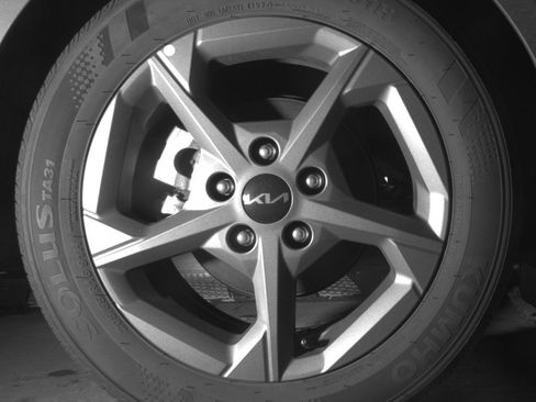 Used 2025 Kia K4 FWD image 15