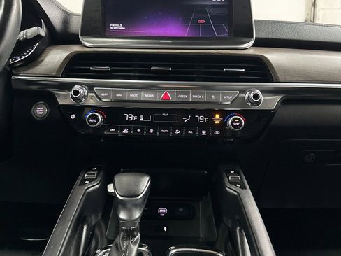 Used 2022 Kia Telluride EX w/ EX Premium Package image 24