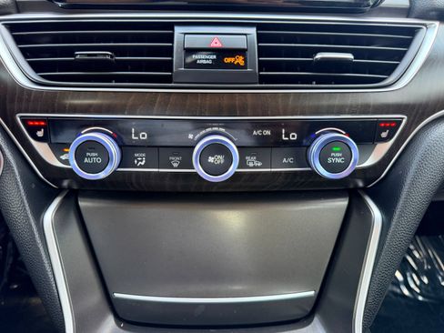 Used 2022 Honda Accord EX-L image 28