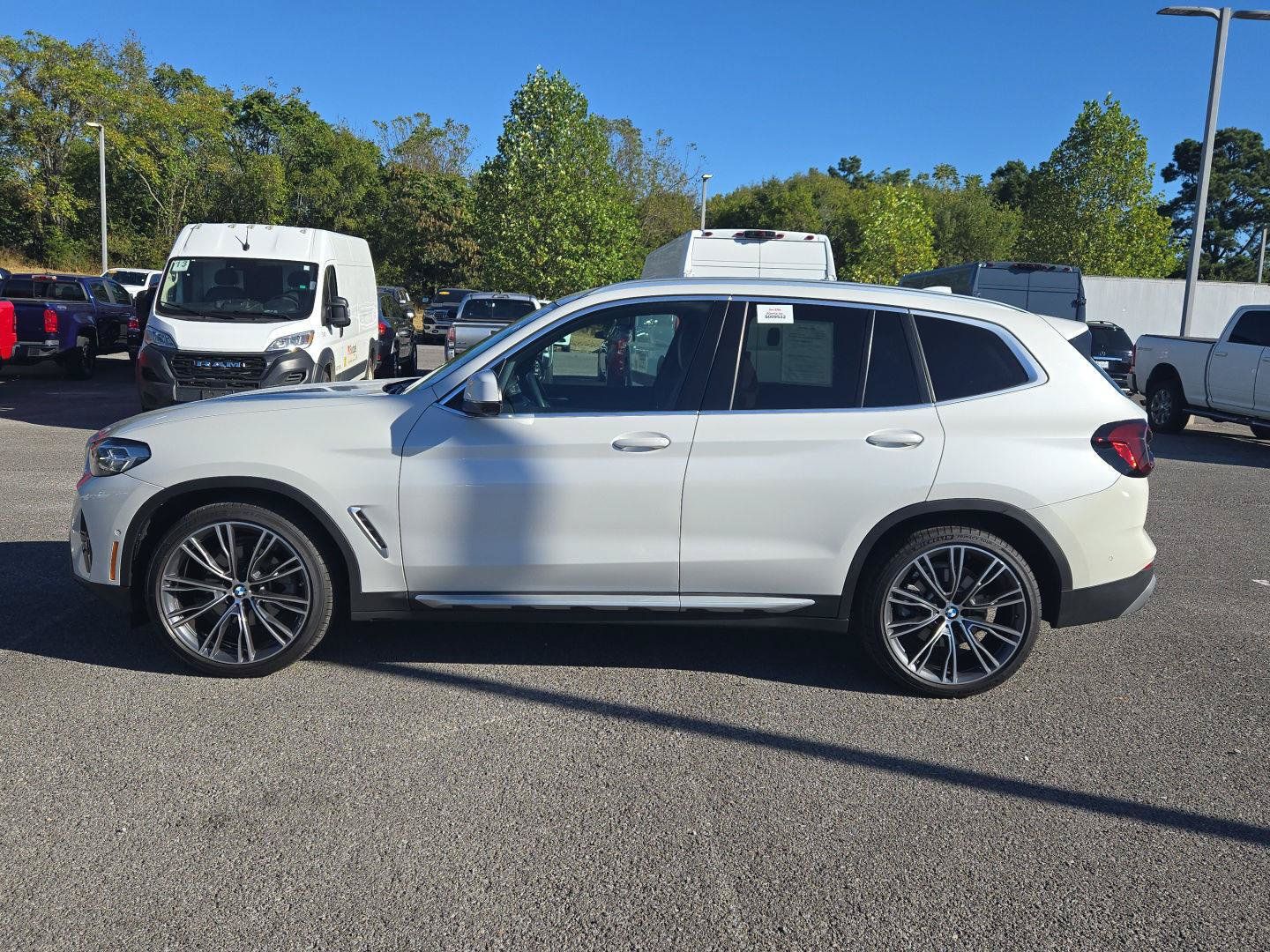 Used 2023 BMW X3 sDrive30i w/ Premium Package RWD image 4