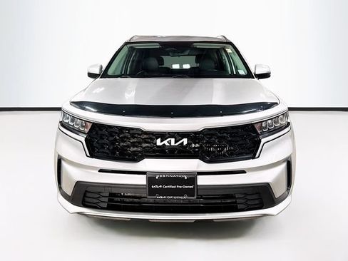 Used 2022 Kia Sorento S AWD/4WD image 2