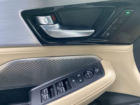 Used 2023 Acura MDX SH-AWD image 21