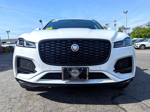 Used 2023 Jaguar F-PACE S image 4