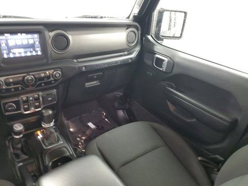 Used 2021 Jeep Wrangler Unlimited Sport AWD/4WD image 16
