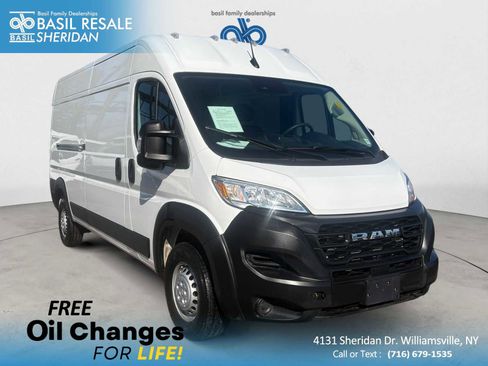 Used 2025 RAM ProMaster 2500 FWD image 1