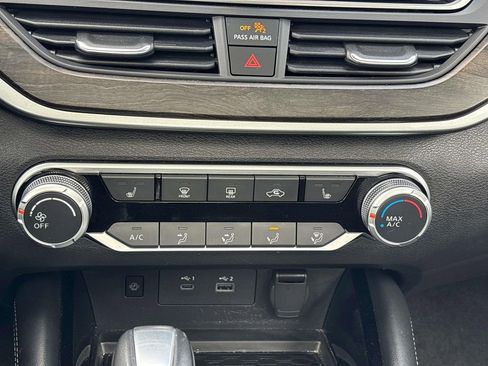 Used 2023 Nissan Altima 2.5 SV w/ SV Premium Package image 28