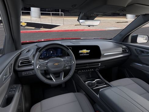 New 2026 Chevrolet Traverse LT image 15