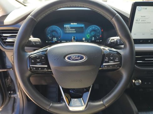 Certified 2024 Ford Escape Platinum AWD/4WD image 19
