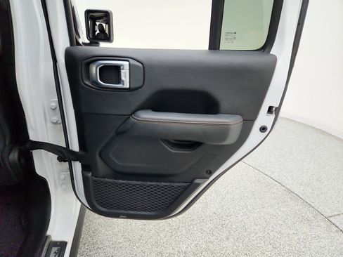 Used 2023 Jeep Wrangler Unlimited Rubicon 392 AWD/4WD image 32