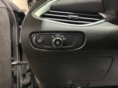 Used 2023 Chevrolet Malibu LT FWD image 20