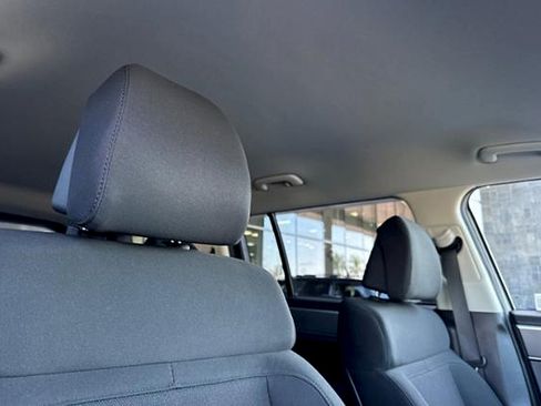 Used 2025 Hyundai Santa Fe SE FWD image 18