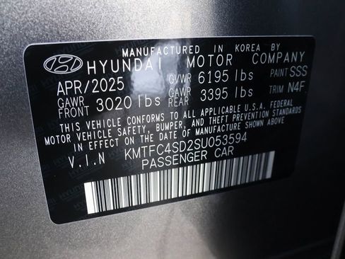 Used 2025 Genesis G90 3.5T image 48