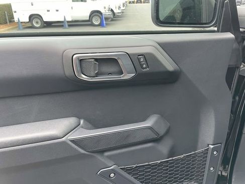 New 2025 Ford Bronco Badlands image 12