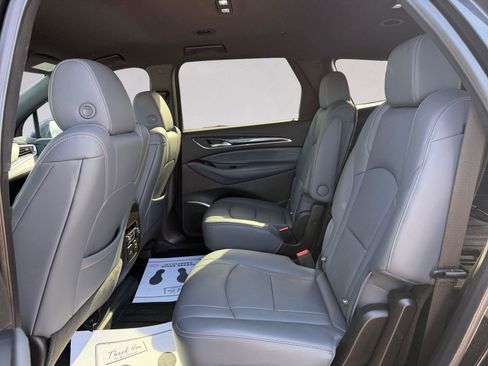 Used 2023 Buick Enclave Premium image 13