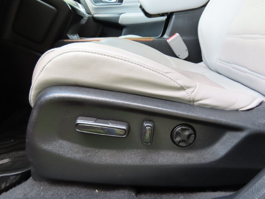 Used 2022 Honda CR-V Touring image 8