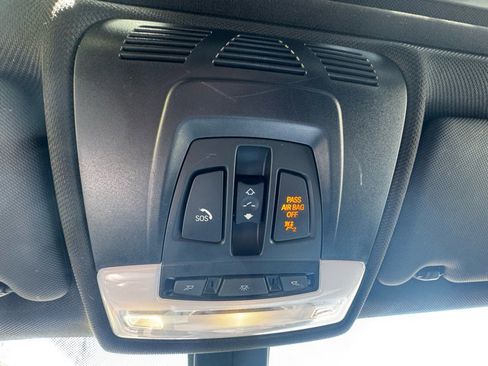 Used 2016 BMW 320i Sedan image 16