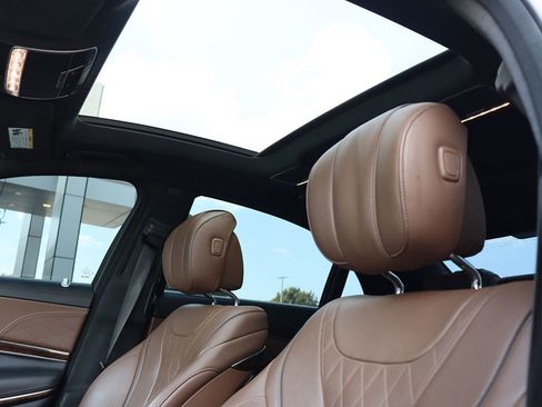 Used 2018 Mercedes-Benz S 560 4MATIC Sedan image 31