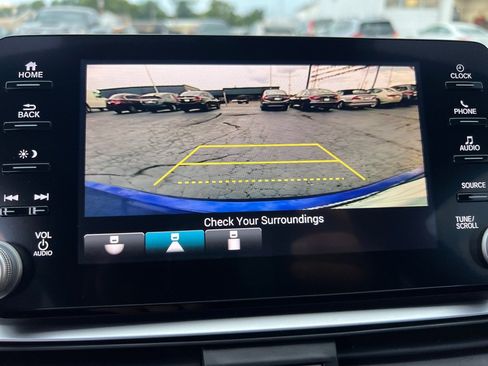 Used 2018 Honda Accord Sport image 32