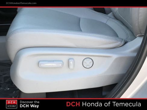Certified 2024 Honda Odyssey Touring image 17