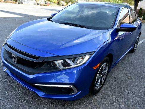 Used 2019 Honda Civic LX image 2