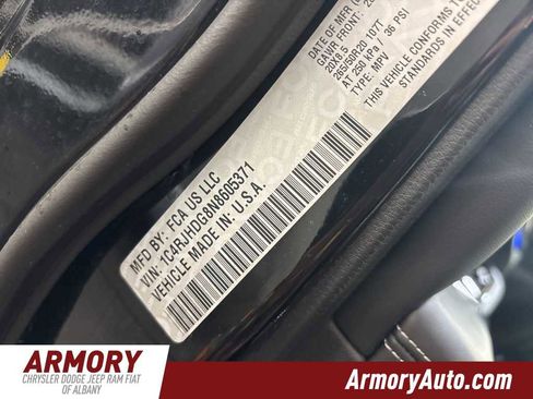 Used 2022 Jeep Grand Cherokee Overland w/ Luxury Tech Group IV image 47