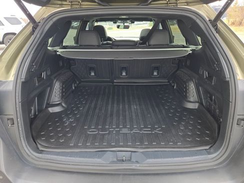 Used 2022 Subaru Outback Wilderness w/ Wilderness Package image 15
