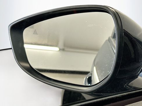Used 2025 MAZDA CX-50 AWD 2.5 S w/ Premium Package image 16