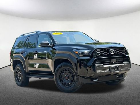 Used 2025 Toyota 4Runner TRD Off-Road Premium AWD/4WD image 2