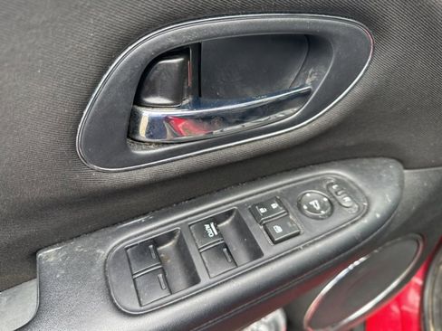 Certified 2017 Honda HR-V EX image 18