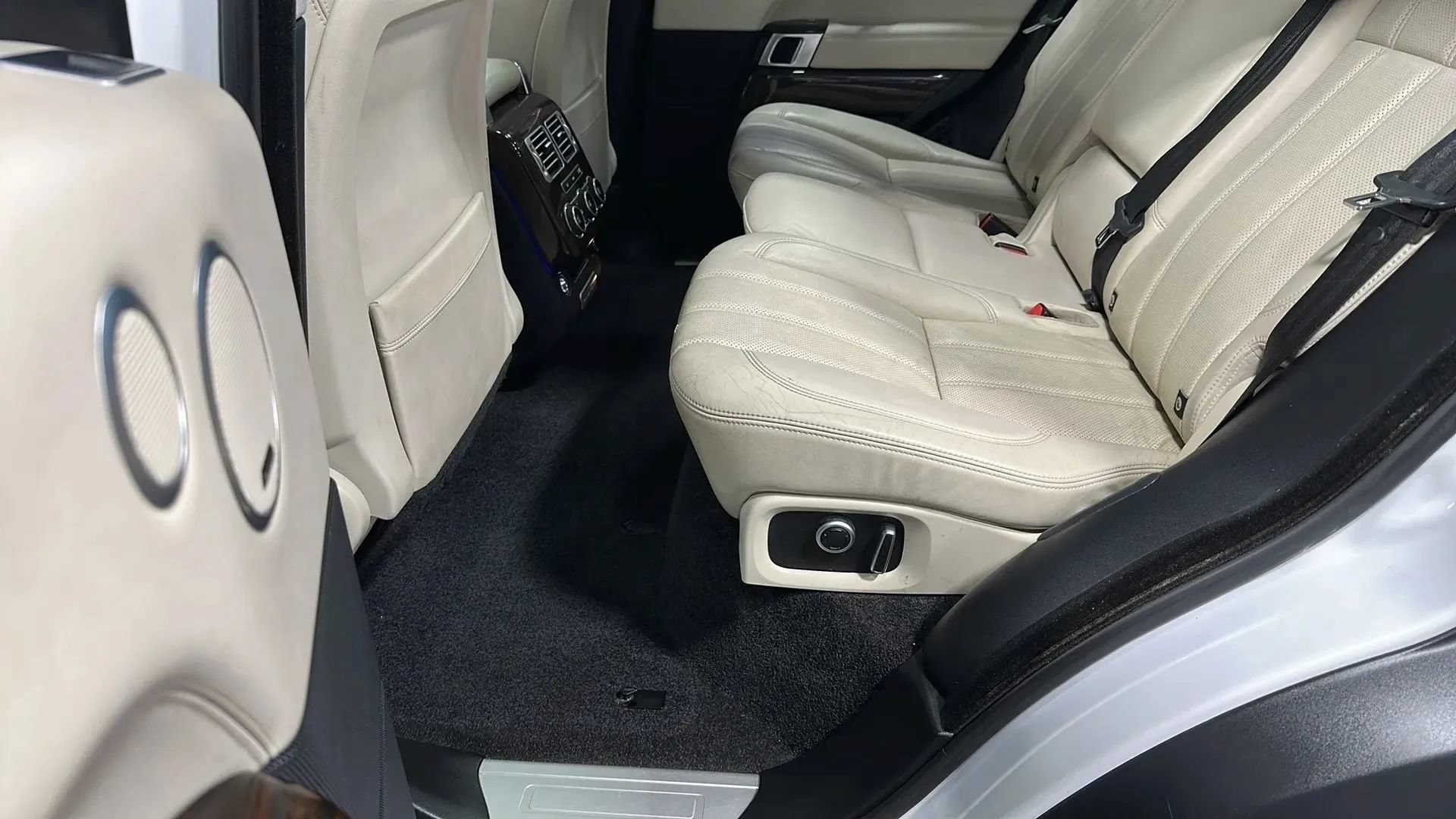 Used 2016 Land Rover Range Rover HSE AWD/4WD image 11