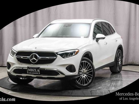 Certified 2025 Mercedes-Benz GLC 300 image 1